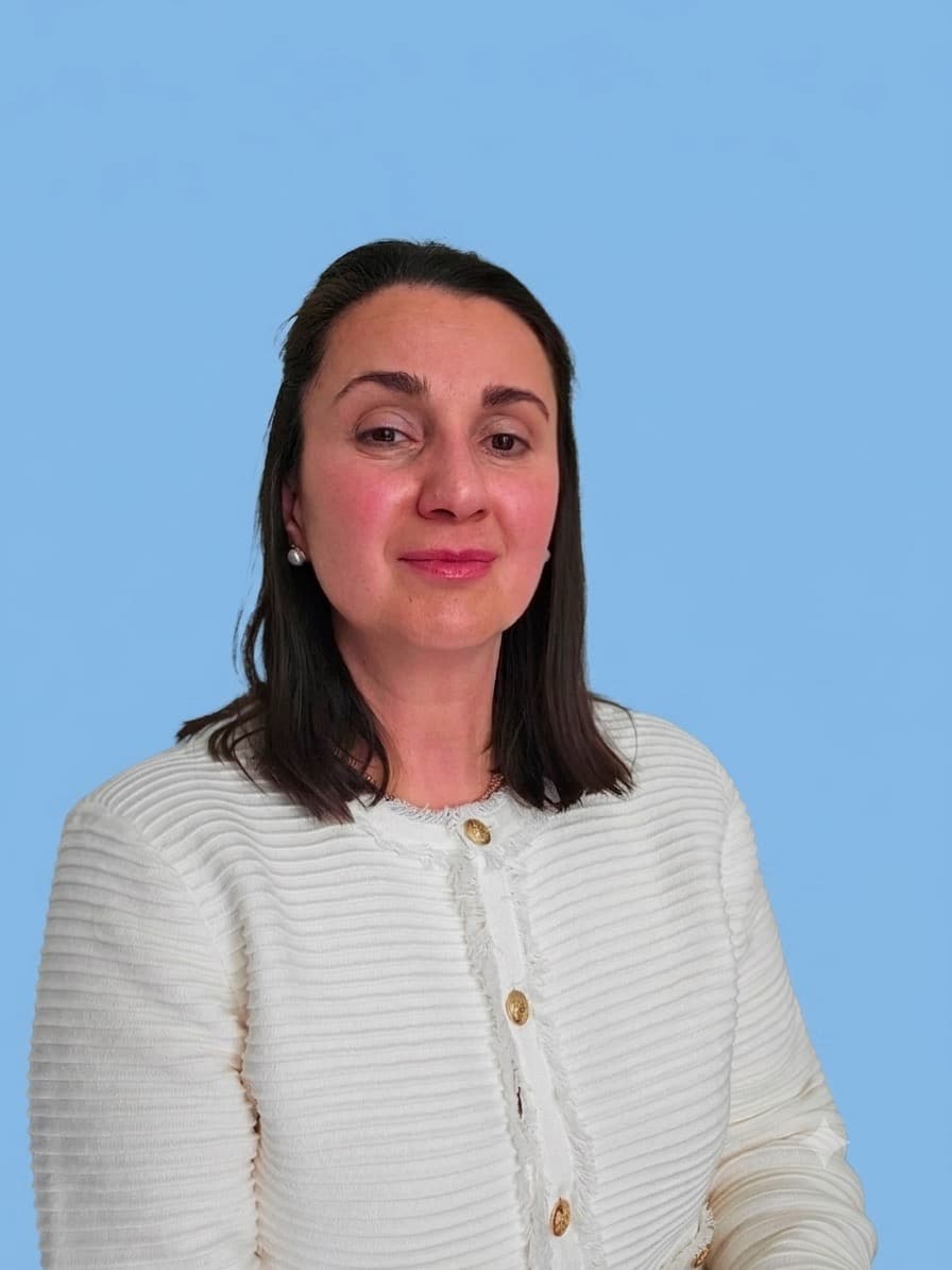 Tamar Kochlamazashvili, educator